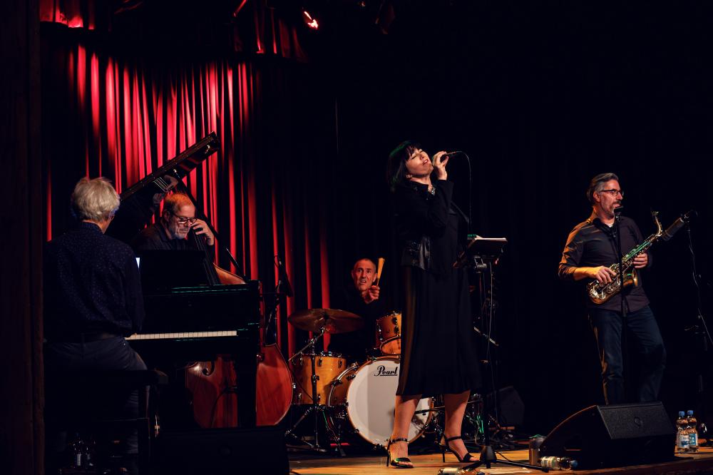 Natascha Flamisch & die schwäbischen Jazz-Käpsele